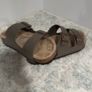 New Birkenstock Arizona Sandals with fur lined sole and rose gold buckles